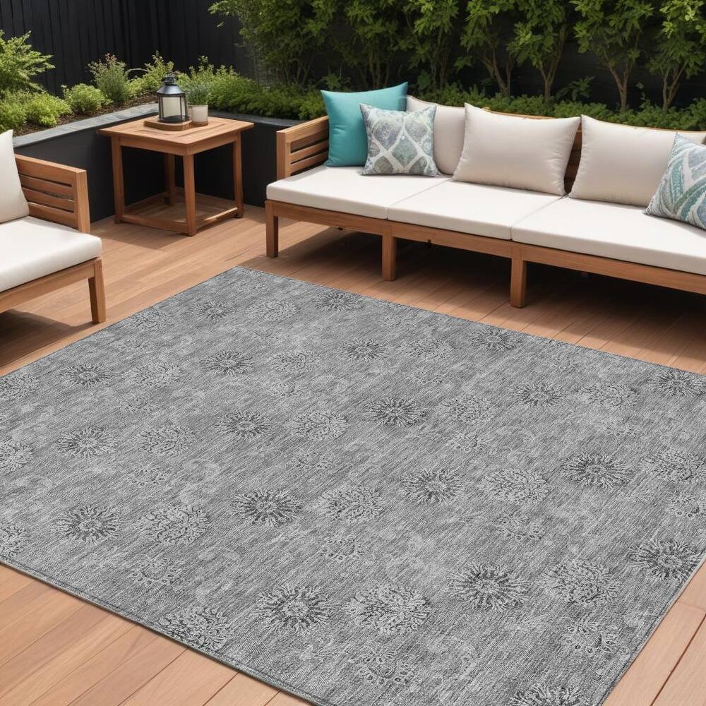 HomeRoots Floral Transitional Rectangle Outdoor Rug