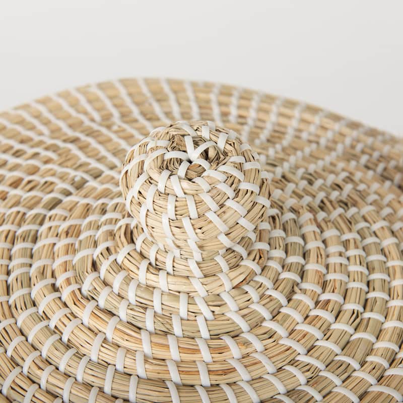 Olivia Beige Seagrass Baskets w/Lids (Set of 3)