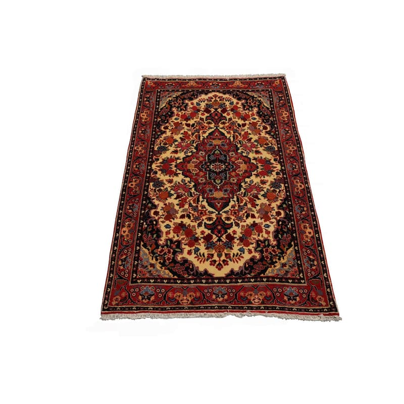 3'5''x5'3'' Hand Knotted Wool Ivory Sarouk Traditional Rug - 3' 5'' x 5' 3''