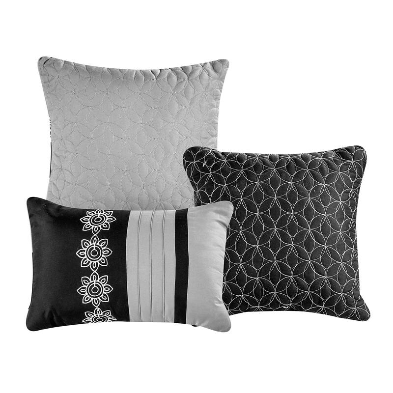 7 Piece Comforter Set Embroidered Design Bed in a Bag