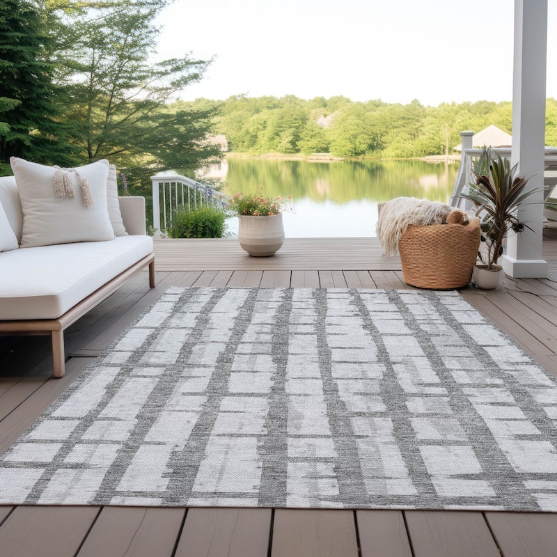 Machine Washable Indoor/ Outdoor Chantille Contemporary Rug - Gray - 8' x 10'
