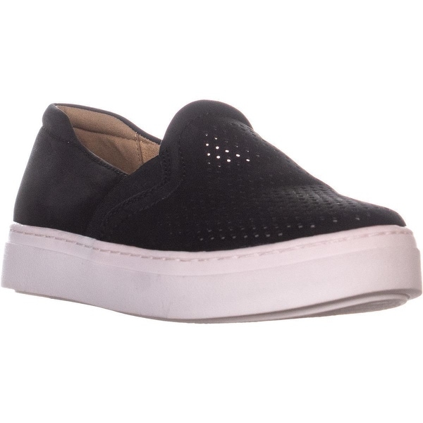 naturalizer carly slip on sneaker