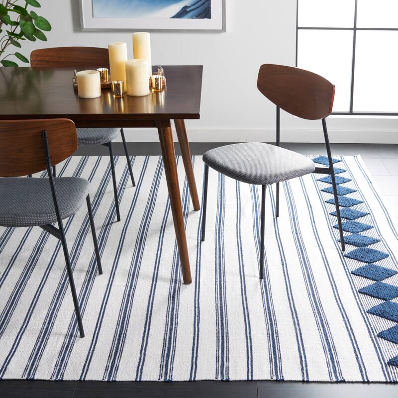SAFAVIEH Handmade Flatweave Montauk Sietske Boho Stripe Cotton Rug - 3' x 5' - Navy/Ivory