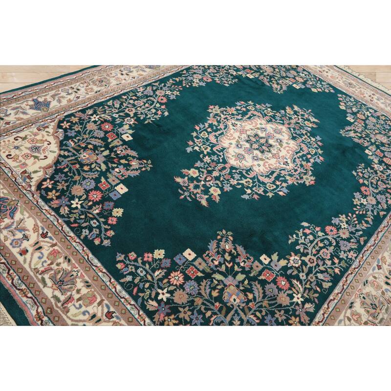 7'5''x9'6'' Hand Knotted Wool Emerald Taabriz Traditional Plush Pile Area Rug - 7' 5'' x 9' 6''
