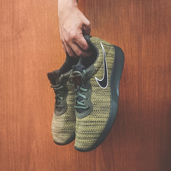 nike tanjun premium mens running shoes