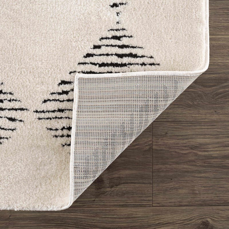 Hauteloom Azana Living Room, Bedroom Area Rug - Farmhouse - High Pile - Bone,Black - 5'3" x 7'
