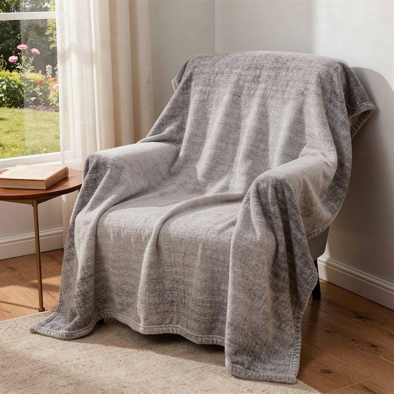 HomeRoots 50" X 70" Coffee And Beige Abstract Microfiber Plush Throw Blanket - Throw - Beige/Coffee