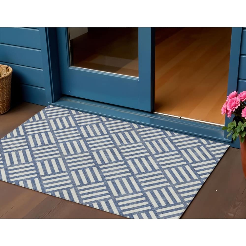 HomeRoots Geometric Transitional Rectangle Outdoor Rug