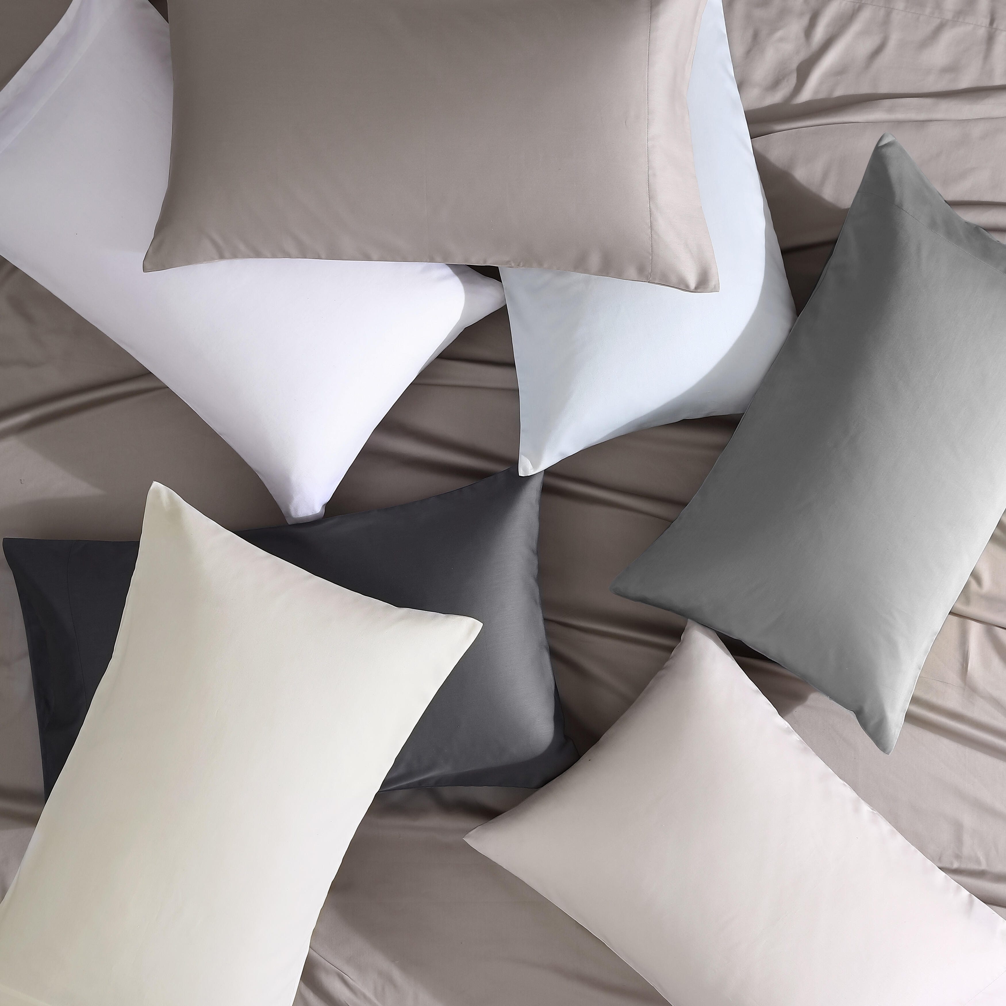Vera Wang T800 Sateen Solid CVC Sheet Set