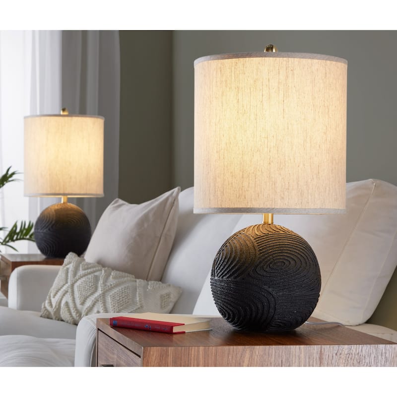 Porch & Den Kade 23" Polyresin Table Lamp (Set of 2)
