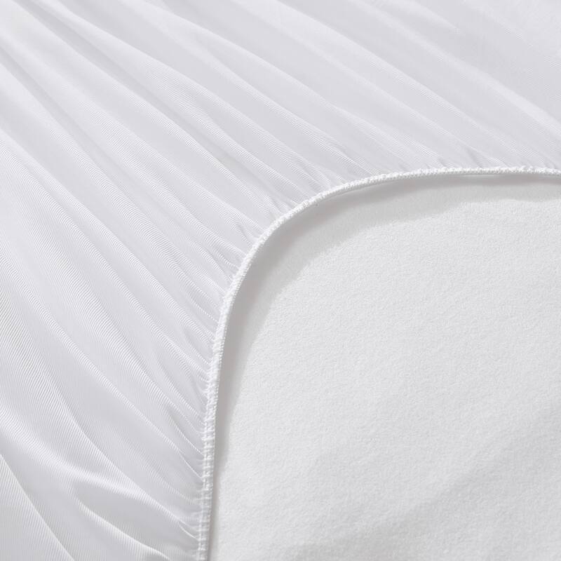 Simmons Waterproof and Moisture Wicking Mattress Pad - White