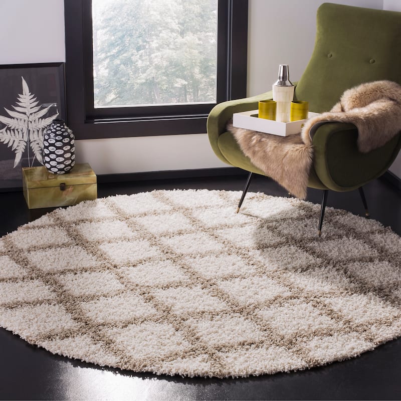 SAFAVIEH Dallas Shag Teja Trellis 1.5-inch Thick Rug - 6' Round - Ivory/Beige