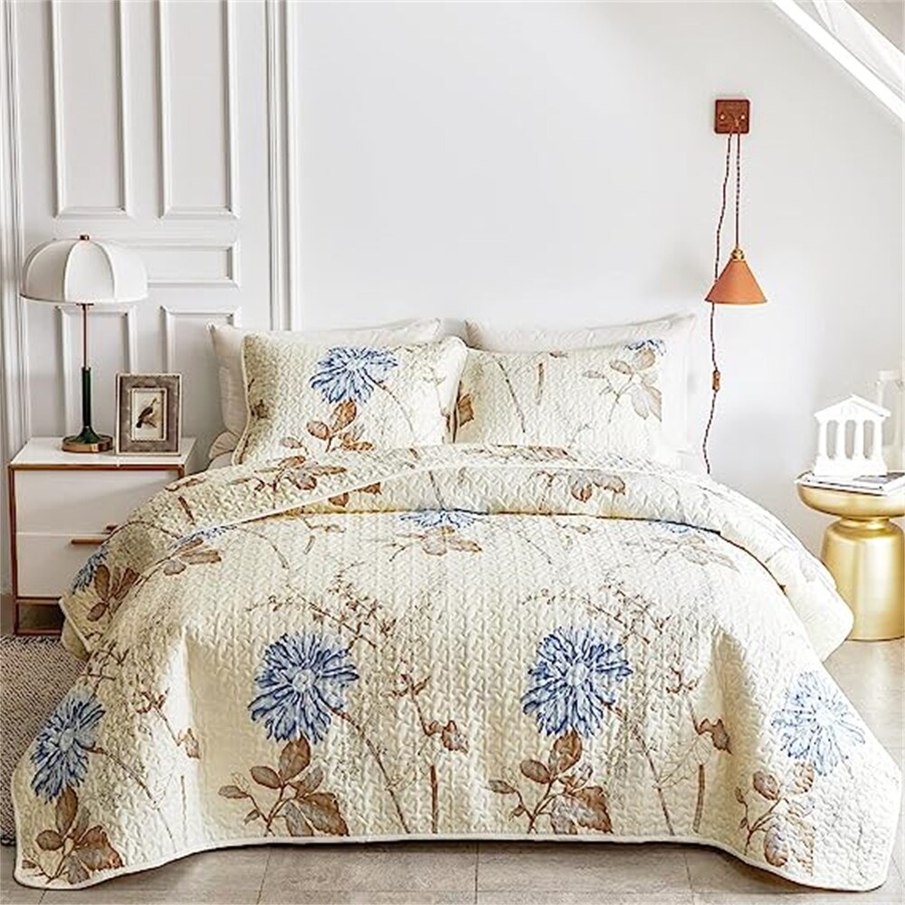 Arrington ruffle skirt quilt set store