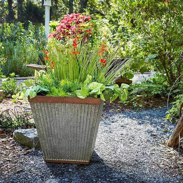 Southern Patio HDR-046851 Square Rustic Resin Outdoor Box Flower ...