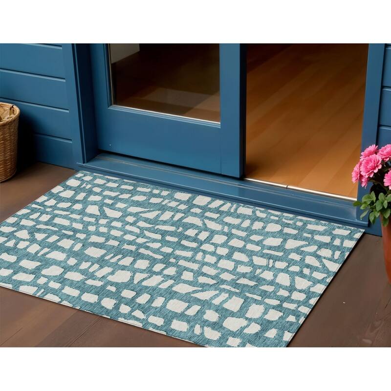 HomeRoots Abstract Transitional Rectangle Outdoor Rug - 3' x 5'