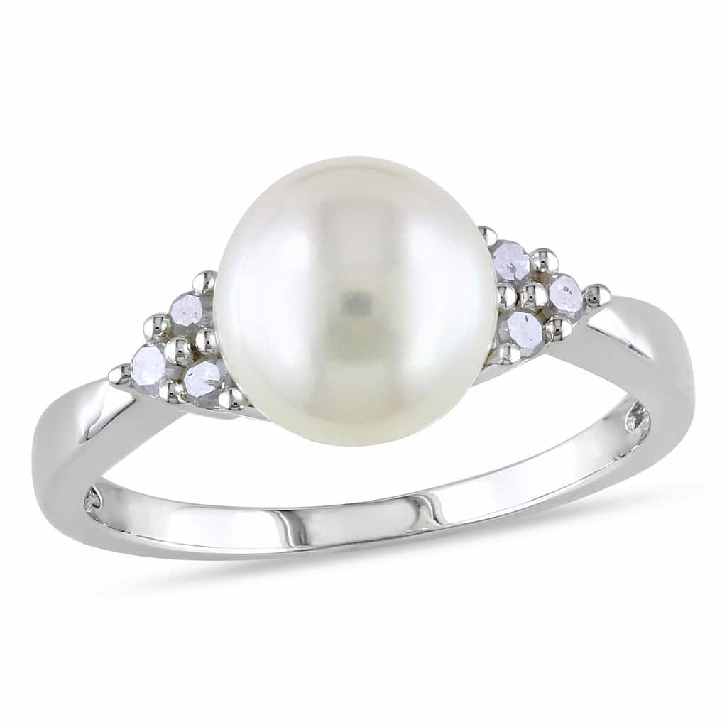 Miadora Sterling Silver Cultured Freshwater Pearl and 1/8ct TDW Diamond Cocktail Ring (8-8.5 mm)