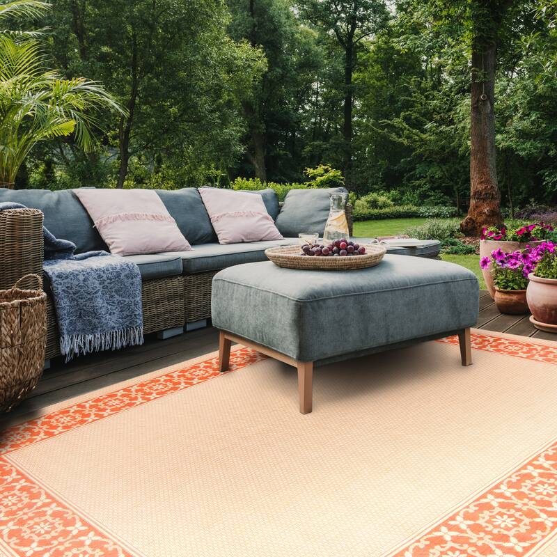 SAFAVIEH Courtyard Rubina Indoor/ Outdoor Waterproof Patio Backyard Rug