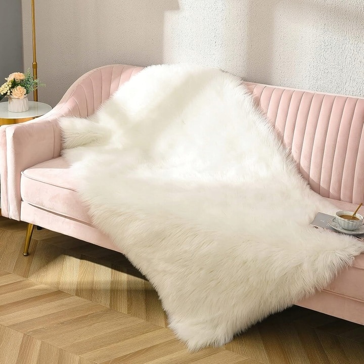 Shaggy Faux Fur Sheepskin Area Rug Super Soft Home Decor Carpet