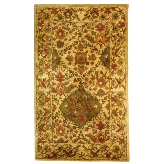 SAFAVIEH Handmade Antiquity Philomena Traditional Oriental Wool Rug - 2'3" x 4' - Beige
