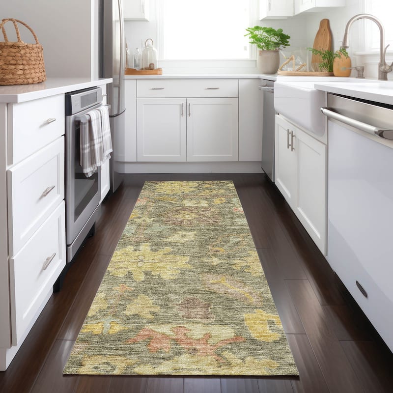 Machine Washable Indoor/ Outdoor Vintage Traditional Chantille Rug - Aloe - 2'3" x 7'6"
