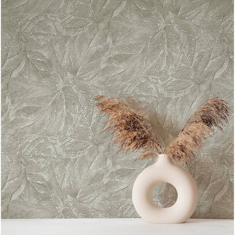 Fine Decor Aspen Sterling Leaf Wallpaper
