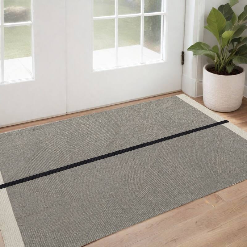 Wiqis Hand Tufted Geometric Abstract Stain Resistant Area Rug By HomeRoots - 36' X '24' X '0.59 - 36' X '24' X '0.59 - Natural/Criss Cross - Rectangle