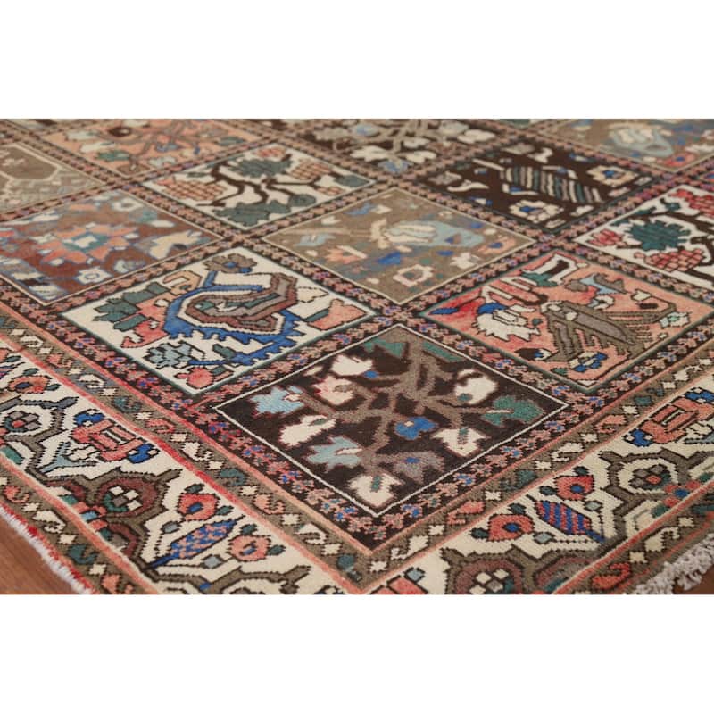 Traditional Bakhtiari Vintage Persian Rug Hand-Knotted Wool Carpet - 6'5" x 9'7"