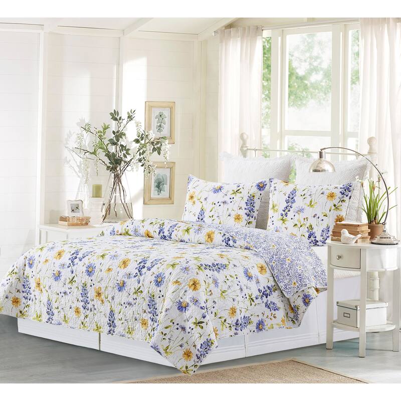 Lovely Blues Floral Cotton Quilt Bedding Set