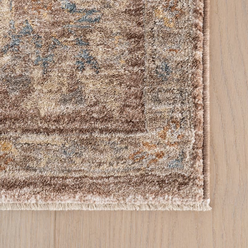 Nuloom Cynedra Traditional Vintage Floral Area Rug