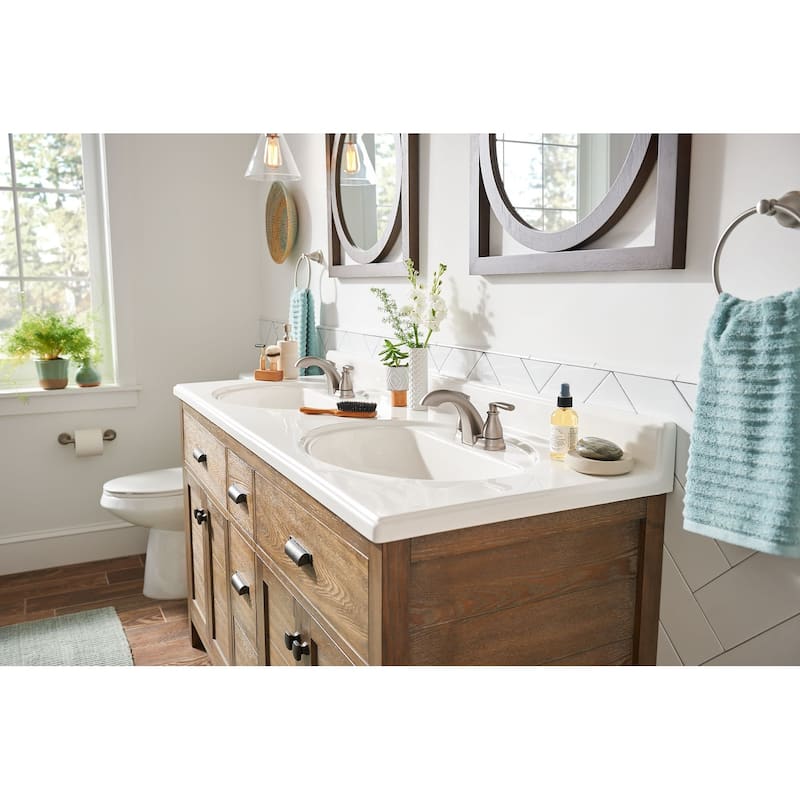 Moen 84532 Hilliard 1.2 GPM Centerset Bathroom Faucet with Pop-Up