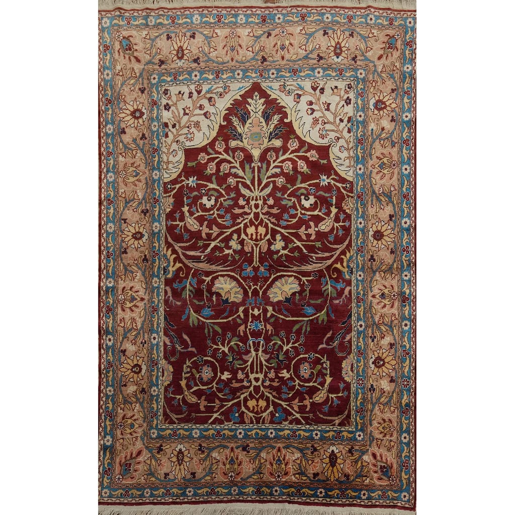 Hand Knotted Traditional Silk Red Geometric Area Rug - 5' 1'' X 3' 4''