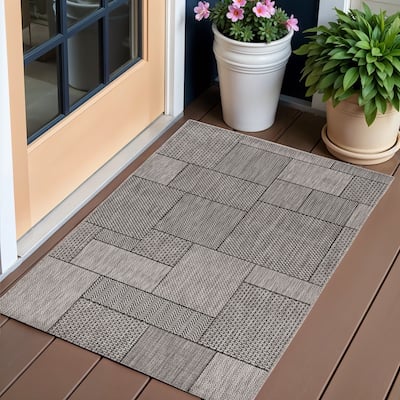 Cave Contemporary Abstract Weather Resistant Classic Elegance Outdoor Rug - 3' x 5'