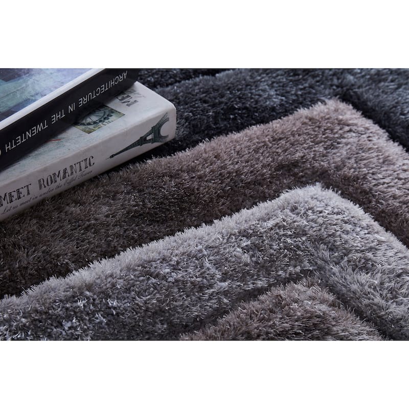 Mateos Shag Collection Geometric Area Rug