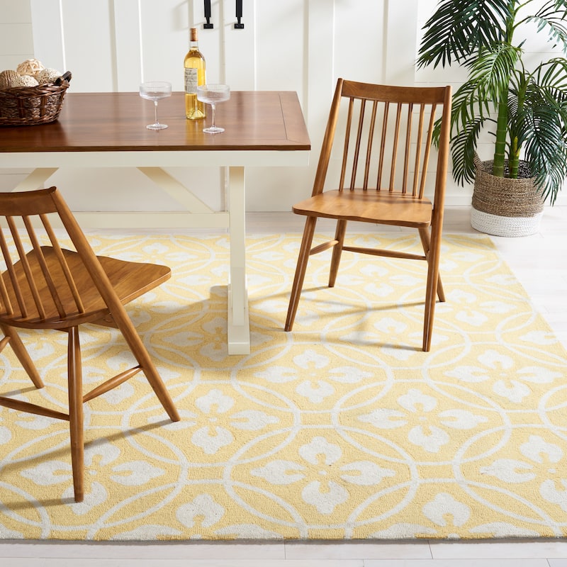SAFAVIEH Handmade Four Seasons Dedde Floral Rug - 8' x 10' - Gold/Ivory