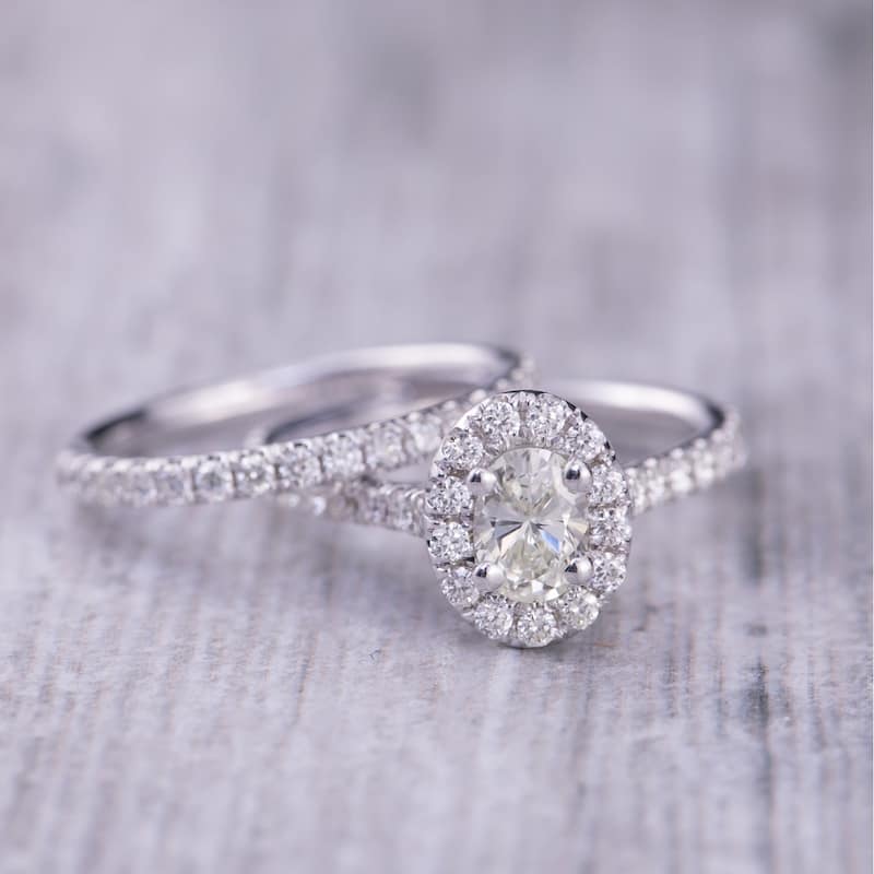 Auriya 14k Gold 1ctw Halo Oval-cut Diamond Engagement Ring Set Platinum