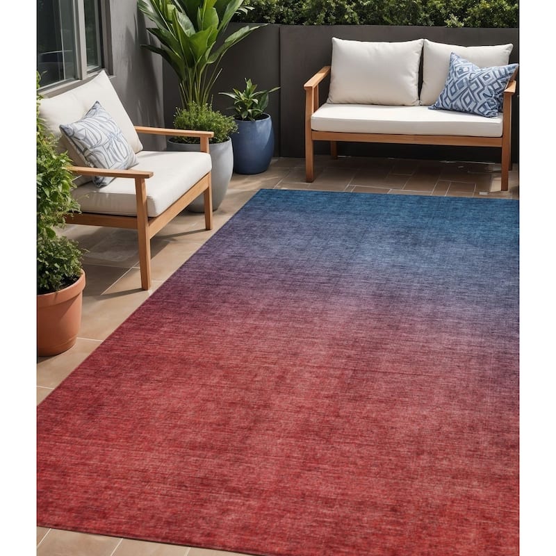 HomeRoots Ombre Transitional Rectangle Outdoor Rug - 5' X 8'