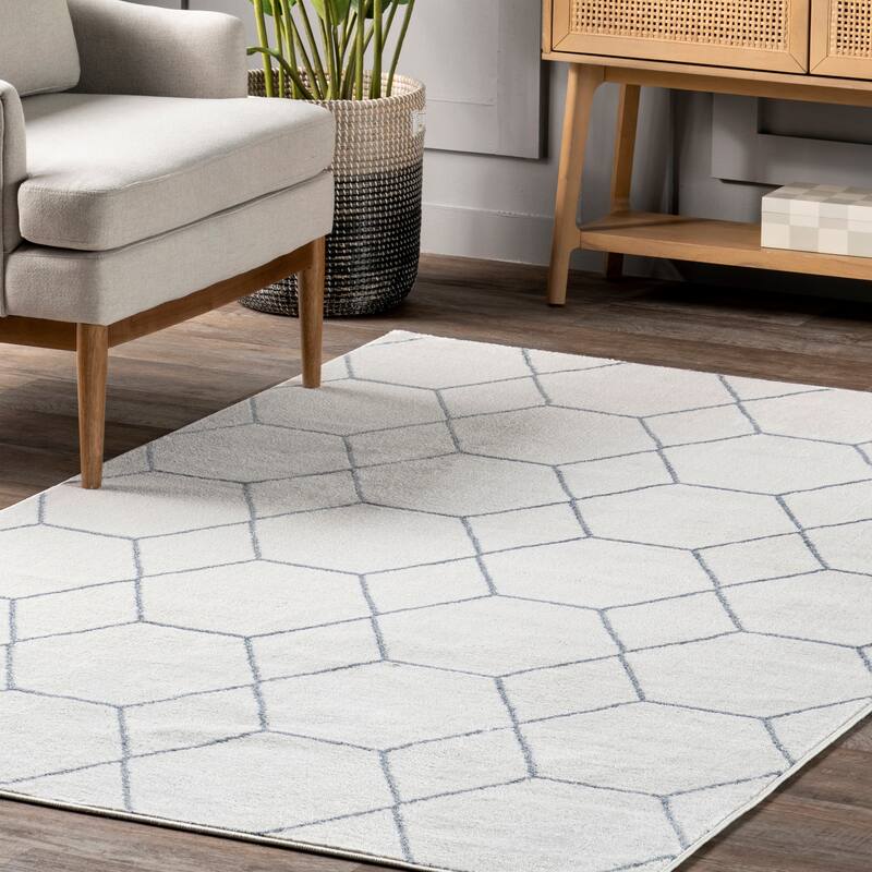 Nuloom Veronica Geometric Honeycomb Area Rug