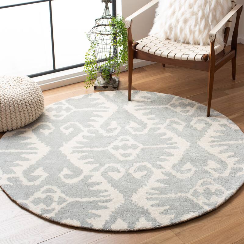 SAFAVIEH Handmade Wyndham Bekin Modern Wool Rug - 5' Round - Grey/Ivory