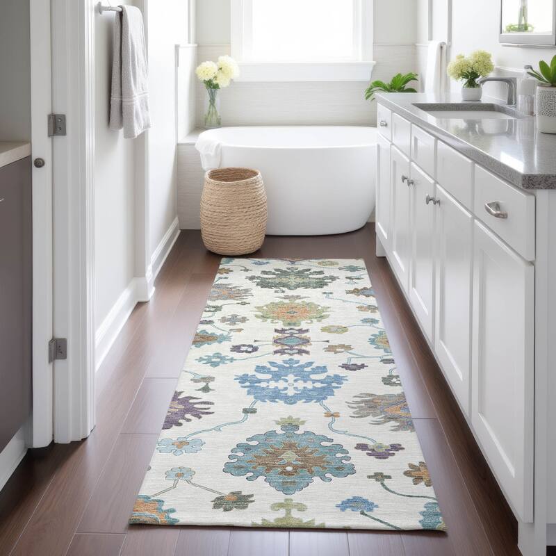 Machine Washable Indoor/ Outdoor Traditonal Delhi Chantille Rug