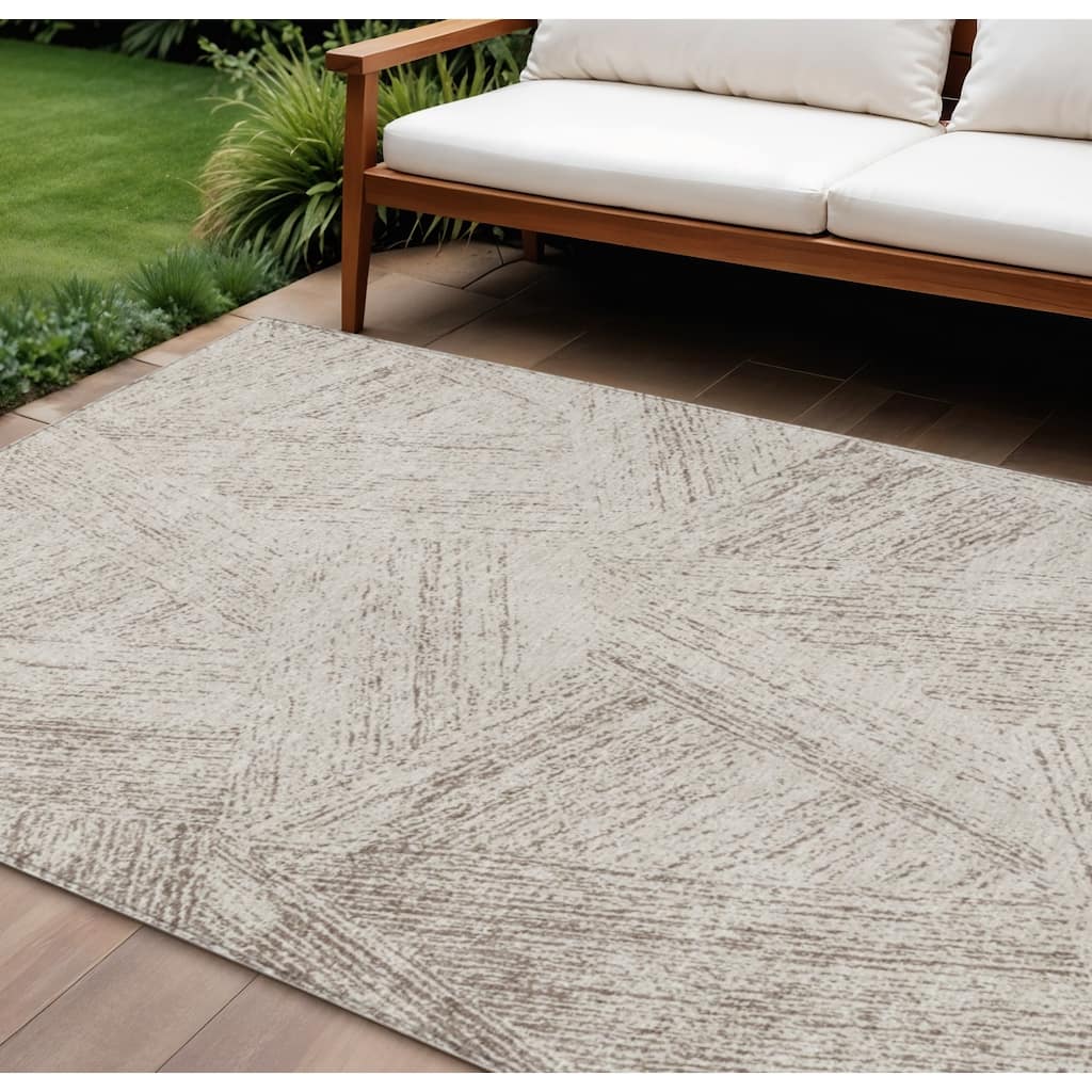HomeRoots Abstract Transitional Rectangle Outdoor Rug