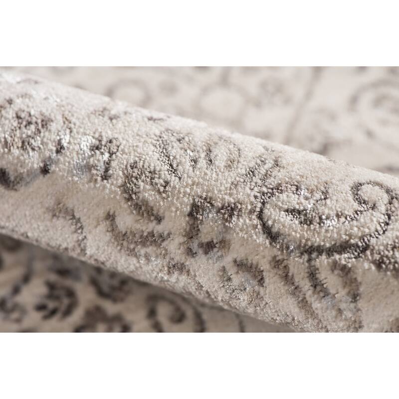 Savannah Loren Gray/Off-White Polyester Area Rug