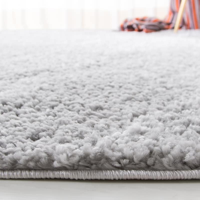 SAFAVIEH August Wilhelma Shag Solid 1.2-inch Thick Area Rug