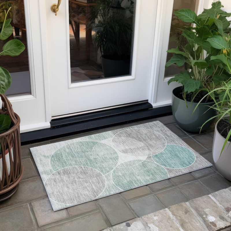 Machine Washable Indoor/ Outdoor Abstract Circles Chantille Rug - Teal - 1'8" x 2'6"