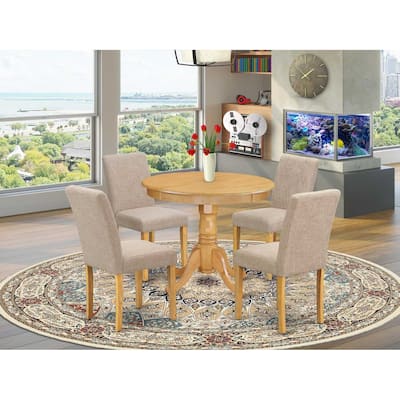 HomeStock 5-Piece Round Natural Oak Finish Solid Wood Top Dining Table with 4 Parson Chair with Lattice Back