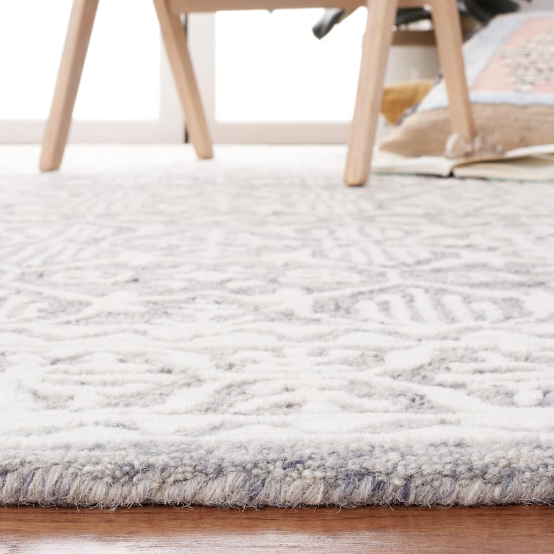 SAFAVIEH Handmade Metro Heidur Wool Rug