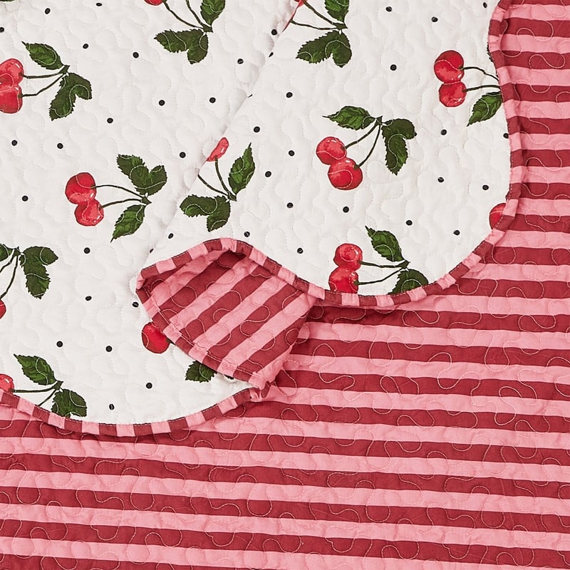 Cherry Reversible Scalloped Quilt Set