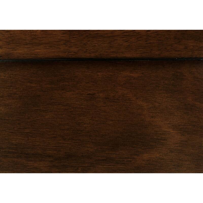 Traditional Queen Size Sleigh Bed in Brown Cherry Finish