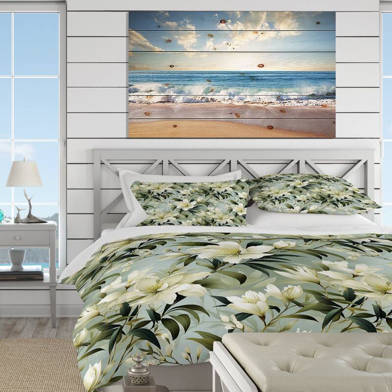 Designart "Bamboo Whispers Tropical Pattern I" White Floral Bedding Set With Shams