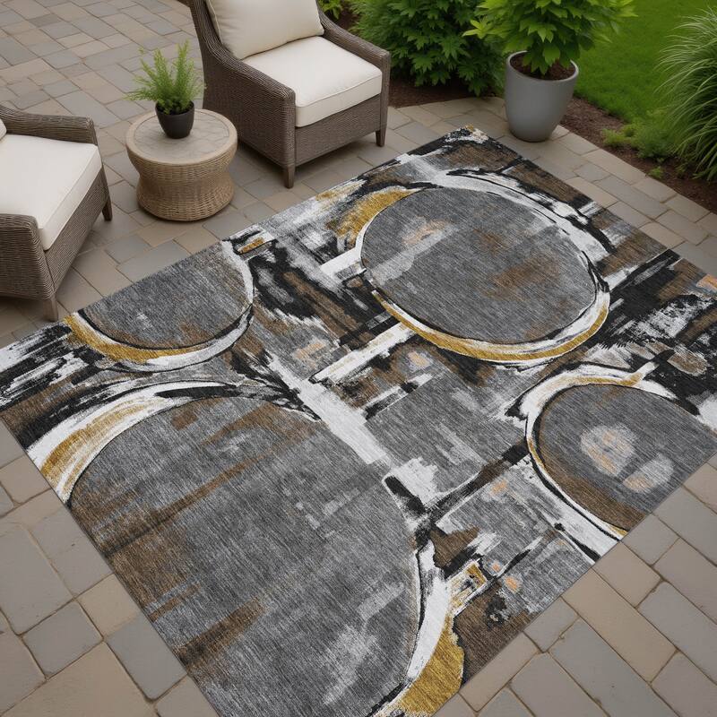 Machine Washable Indoor/ Outdoor Modern Erie Chantille Rug