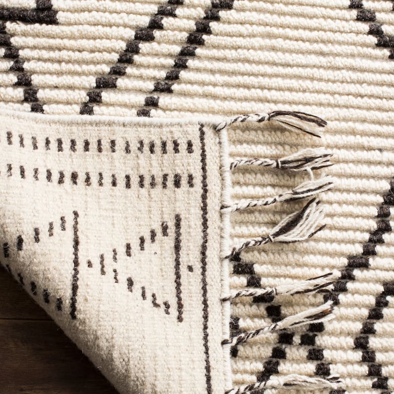 SAFAVIEH Hand-knotted Kenya Ganimete Southwestern Tribal Wool Rug